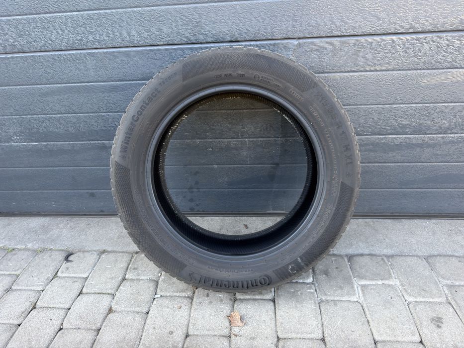 Pojedyncza opona zimowa Continental 215/55/17 98H