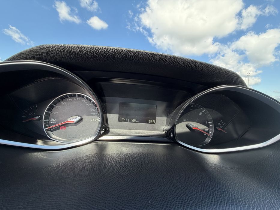 Peugeot 308 1.6 Hdi - FULL EXTRAS