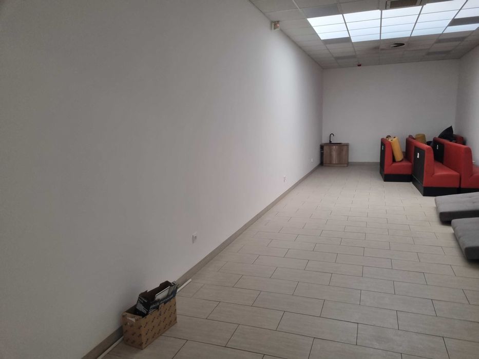 Wynajmę lokal 54,4m2 w Galerii Grębocin przy Polo