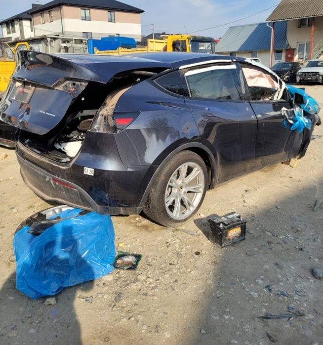 Двері Tesla Model Y , Model 3 , Двери Тесла 3 , Тесла Y