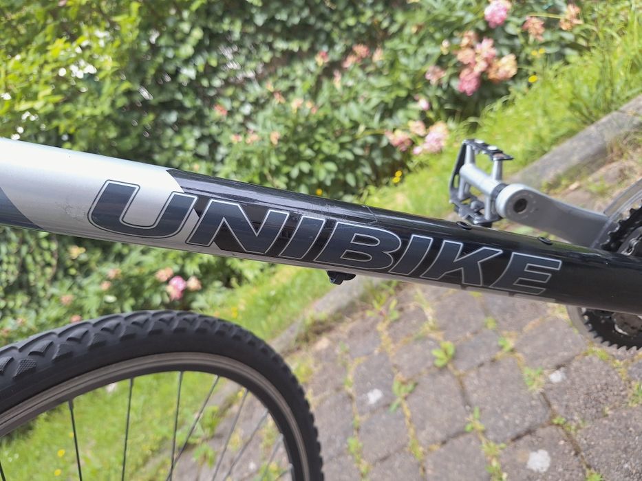 Rower Trekingowy Unibike Zethos rama aluminiowa  23" koła  28