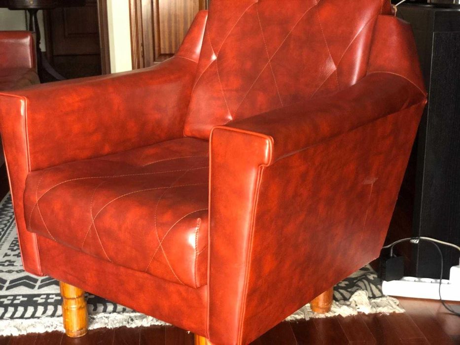 Sofá cama e poltronas