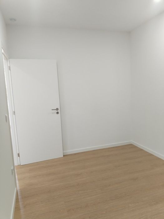 Rés do chão  totalmente renovado e estreia em( Lomba- Amarante)