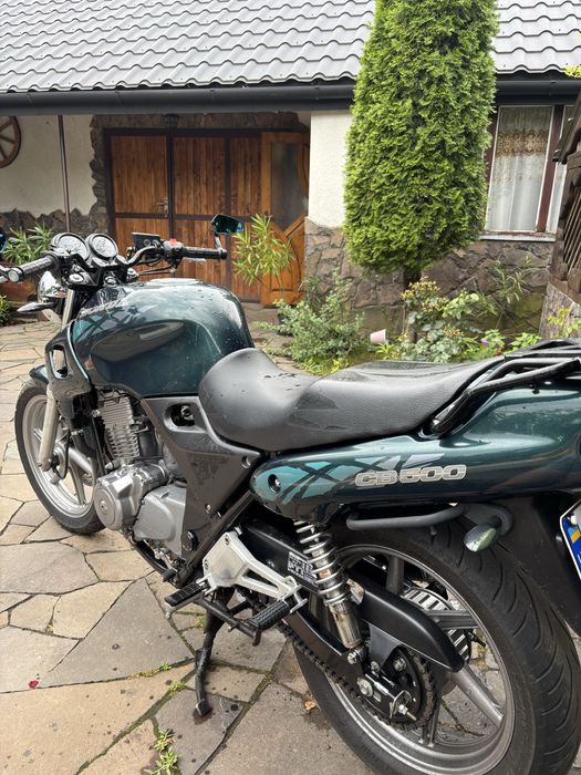 Продам мотоцикл CB500