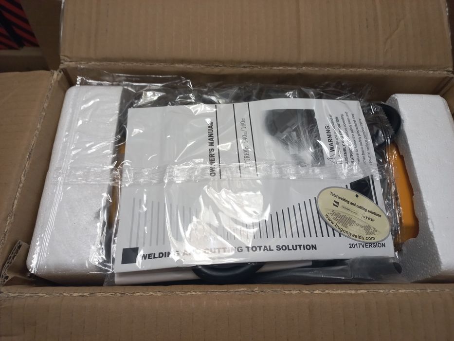 Сварочный инвертор Hugong Extreme 160