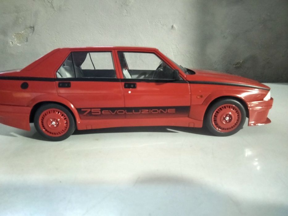 Miniaturas de carros 1.18