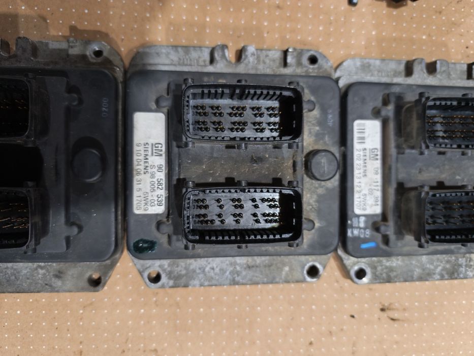 Ебу Мозги X18XE1 Опель 1.8  Зафіра А Астра G ВектраВ