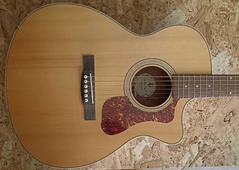 Guild OM-240CE Cw Nat