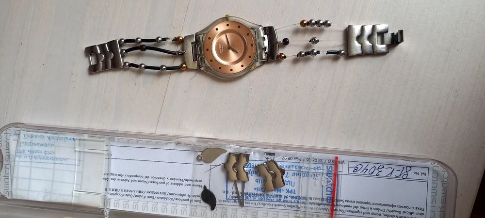 Часы swatch ультраплоские