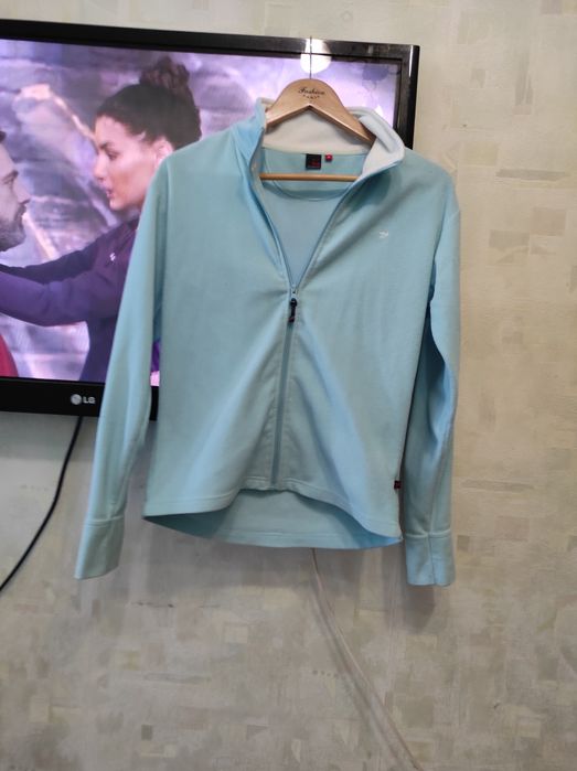 Продам мастерку женская