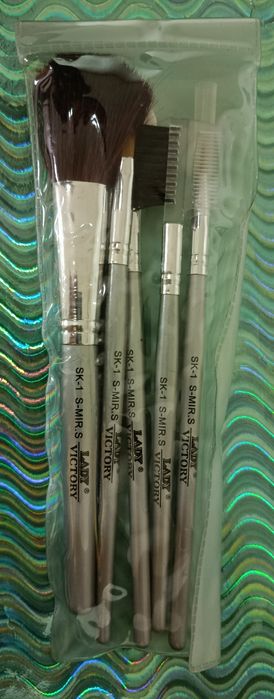 Набір  пензлів "LADY VICTORY"
В наявності