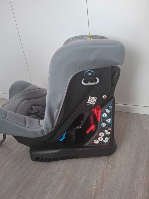 Cadeira Chicco Eletta Comfort  e Britax Romer KIDFIX II XP SICT