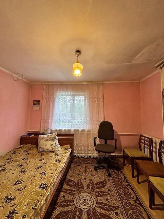 Продам будинок в селі Острійки,сертифікати