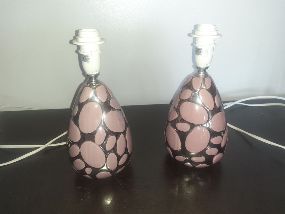 2 bases de candeeiro prateado e lilás