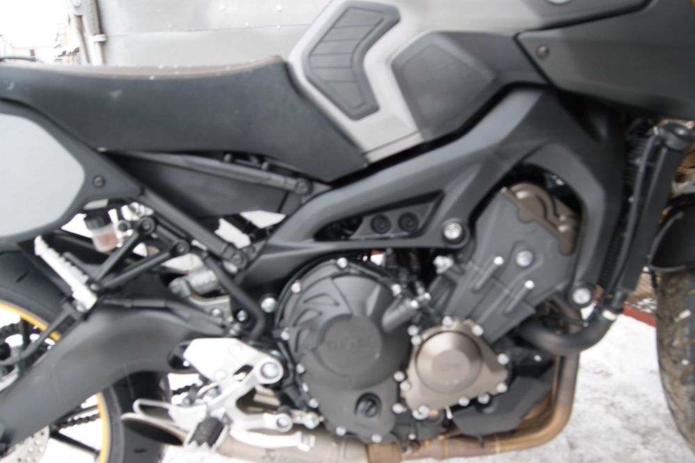 ямаха МТ09 стрит