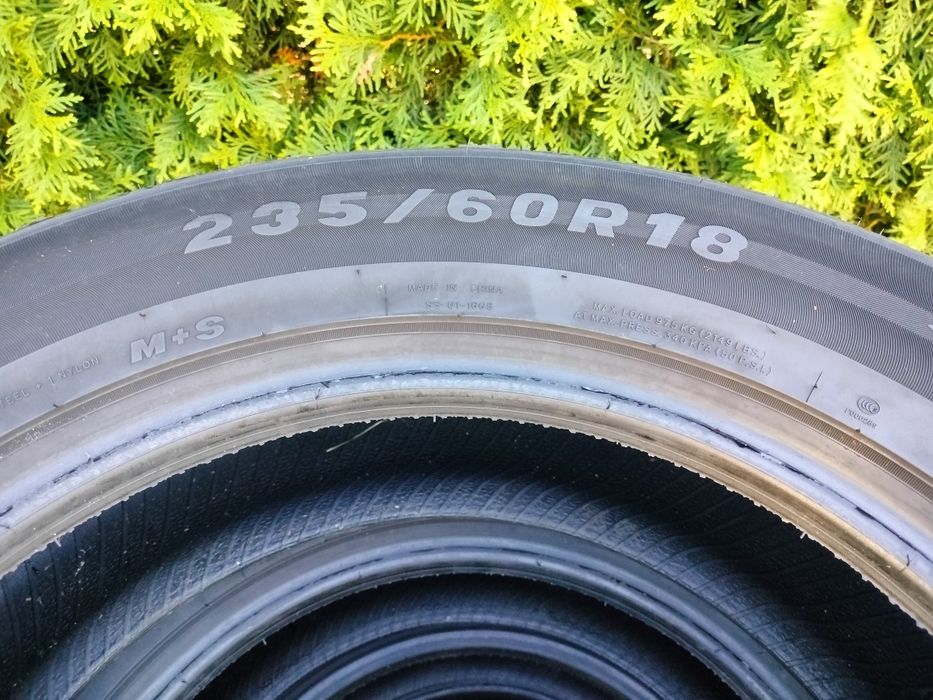 Opony letnie 235/60/18
