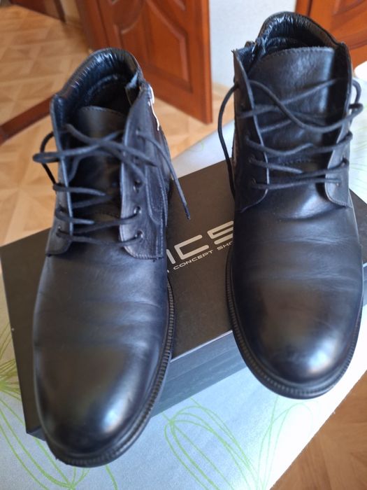 Продам чоловічі класичні ботінки