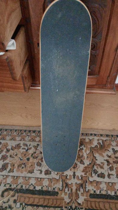 Skate marca Darkstar completo – Novo