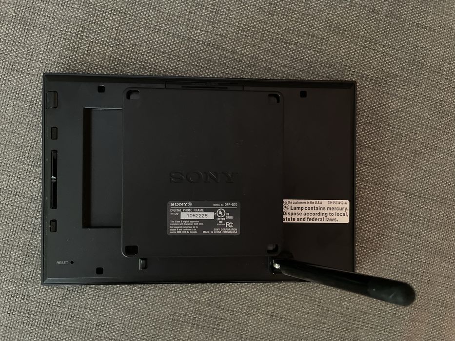 Elektroniczna ramka na zdjecia Sony