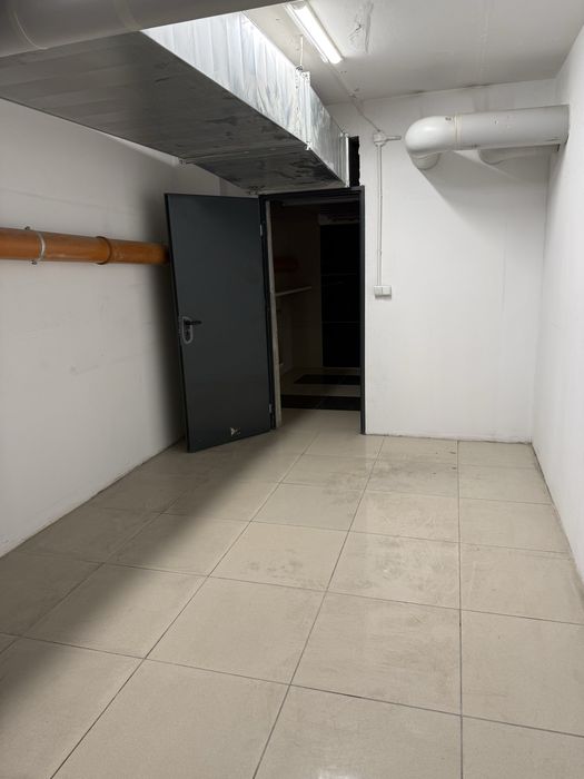 Do wynajęcia garaż 34 m² z komórką lokatorską. Andrzejewskiego 43 - Widok 3