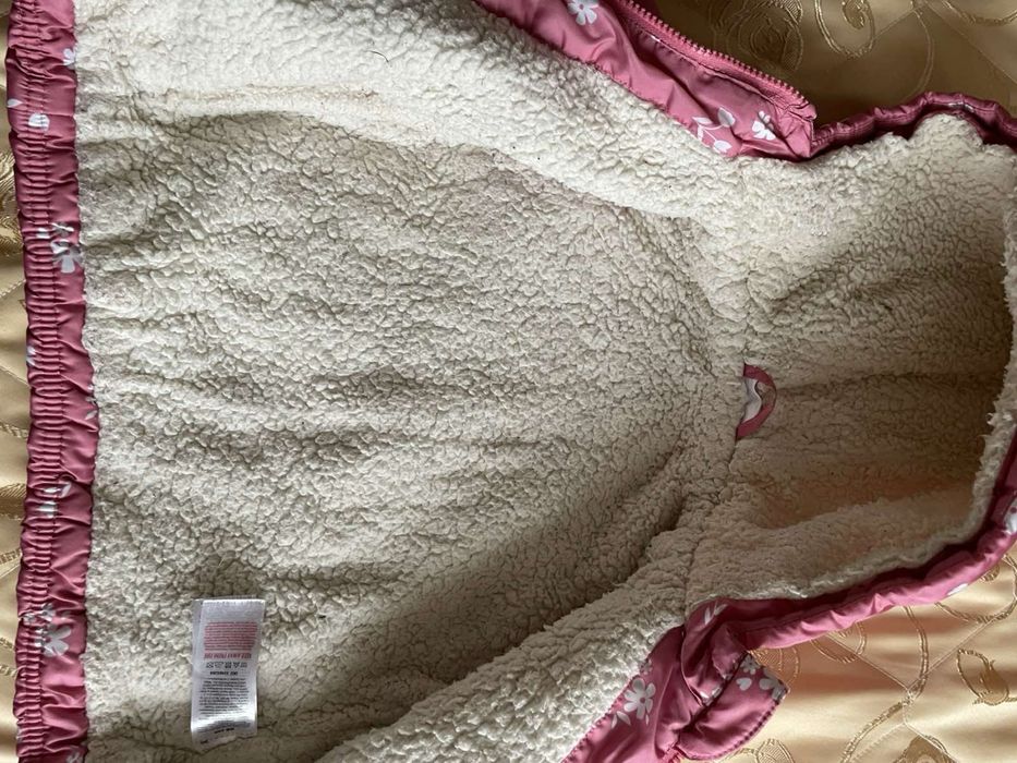 Куртка зивома на дівчинку