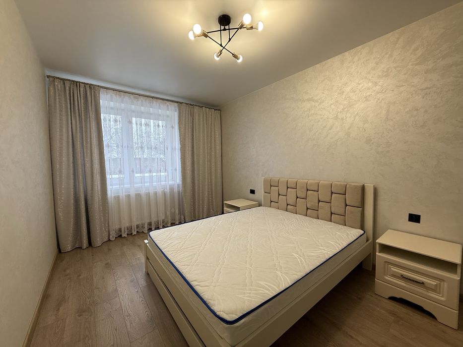 Здається 2-х к квартира в центрі, перша здача, жк закритого типу