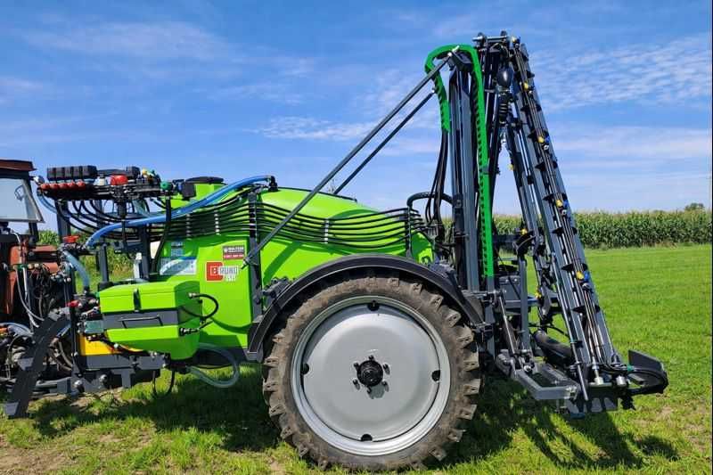 Nowy opryskiwacz ciągany TOLMET BRUNO X – 1000–2500 l hydrauliczny