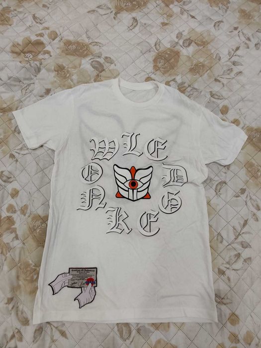 T-shirt Art Work tam. L em excelente estado.