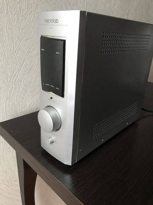 Підсилювач Microlab Pro3