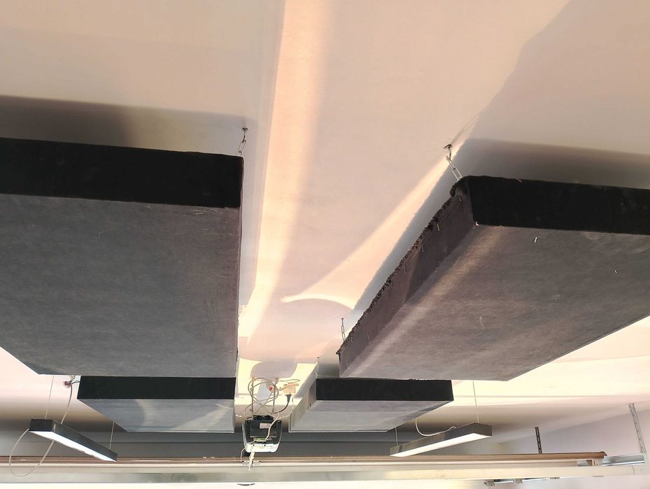 Panele dźwiękochłonne 100×54×6,5 cm - badania akustyczne studio, biuro