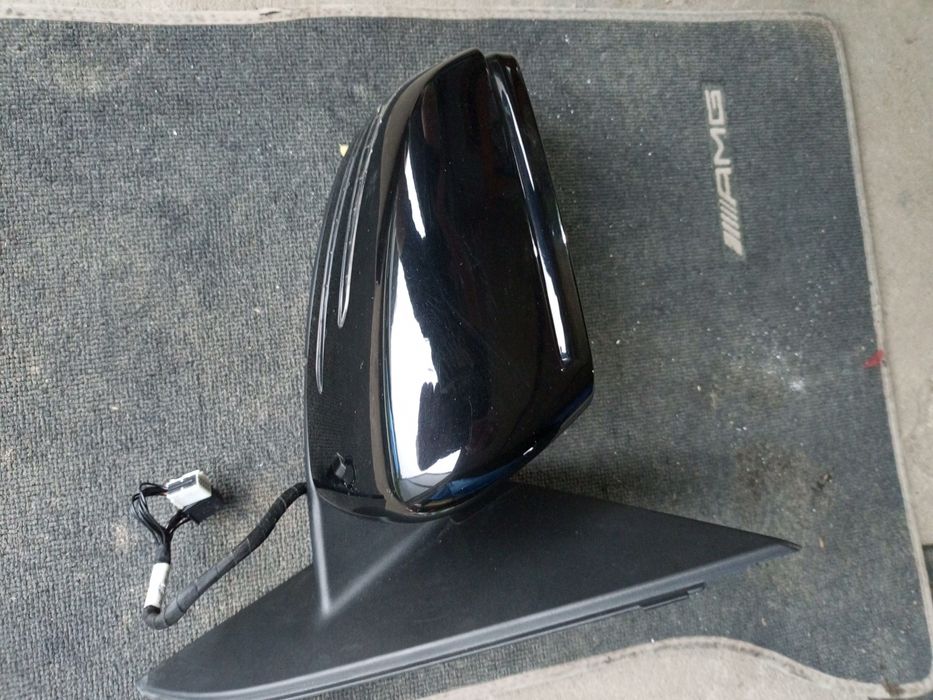 Lusterko prawe Mercedes w176 AMG 17pin