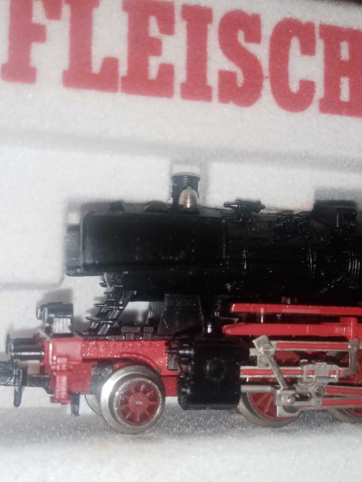 Locomotiva Fleischmann Piccolo escala N 1:160 1/160
