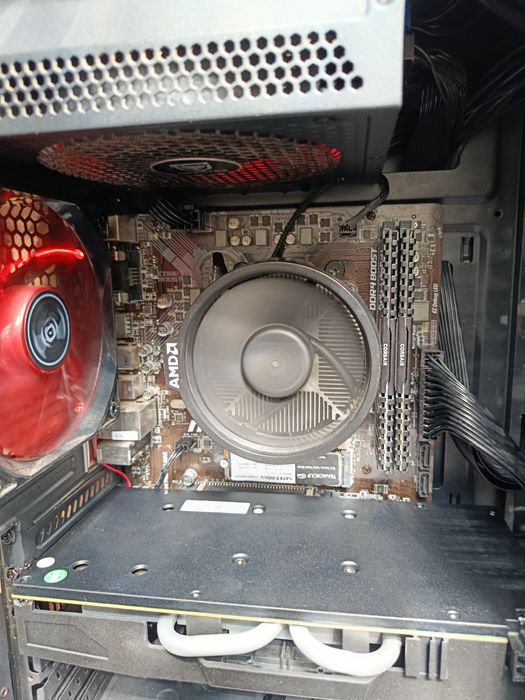 Pc Gaming Ryzen 5 2600x  RX-580 8GB