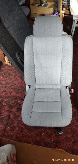 Продам передні сидіння для автомобілів