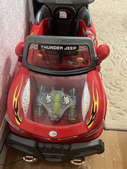 Машина електрична thunder jeep