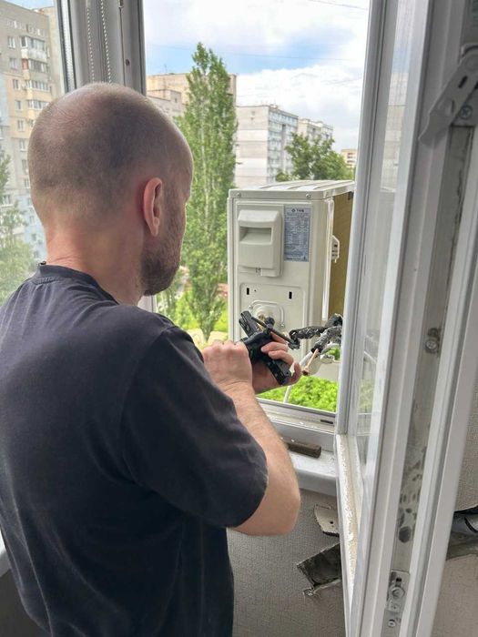 Монтаж кондиционера Дніпро Чистка Ремонт Продаж