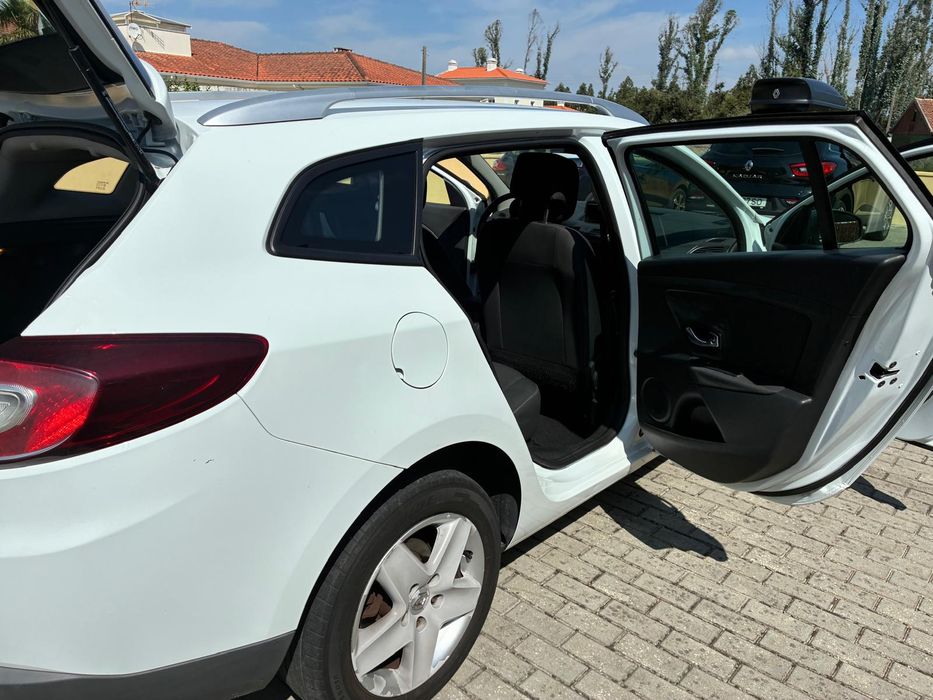 Renault Megane Sports Tourer 2014