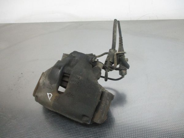 Pinça travão / maxila de travão frente direita VOLKSWAGEN Passat (3B3)