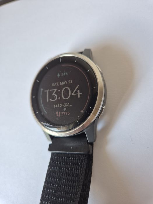 Garmin Vivoactive 4 + 2 ładowarki + 2 paski