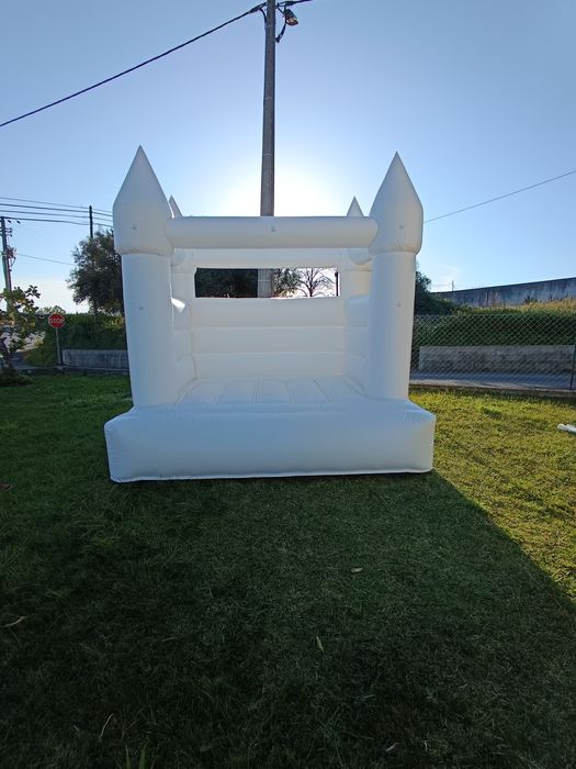 Aluguer de insufláveis