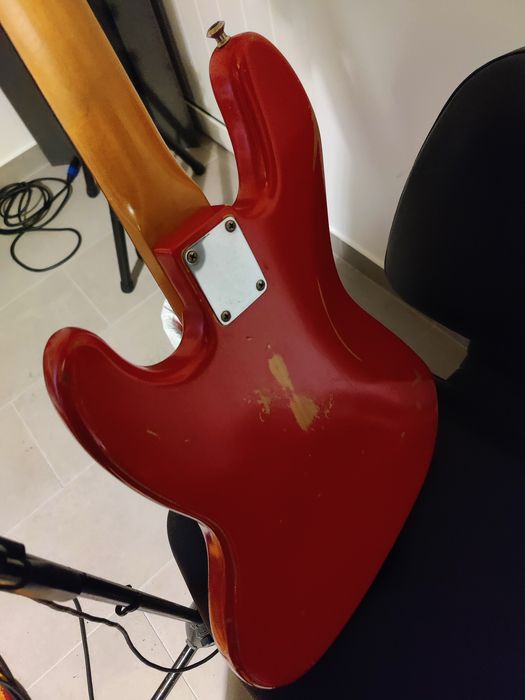 Fender Road Worn '60s Jazz Bass Pau Ferro Fretboard Fiesta Red