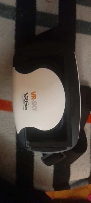 VR очки  новые раза 3 использовалась