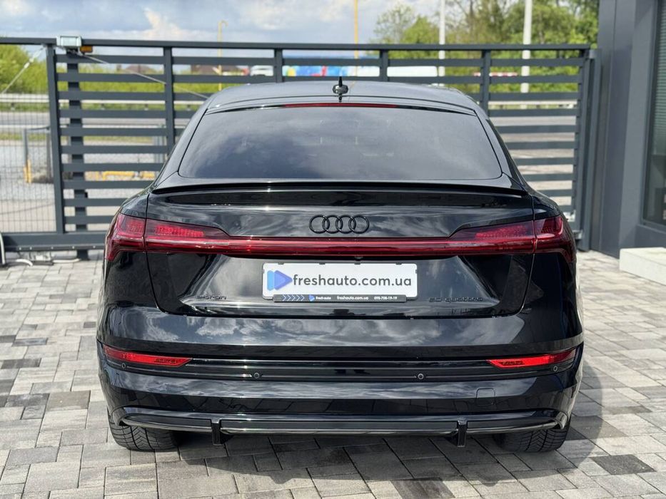 Audi e-tron 2020 freshauto