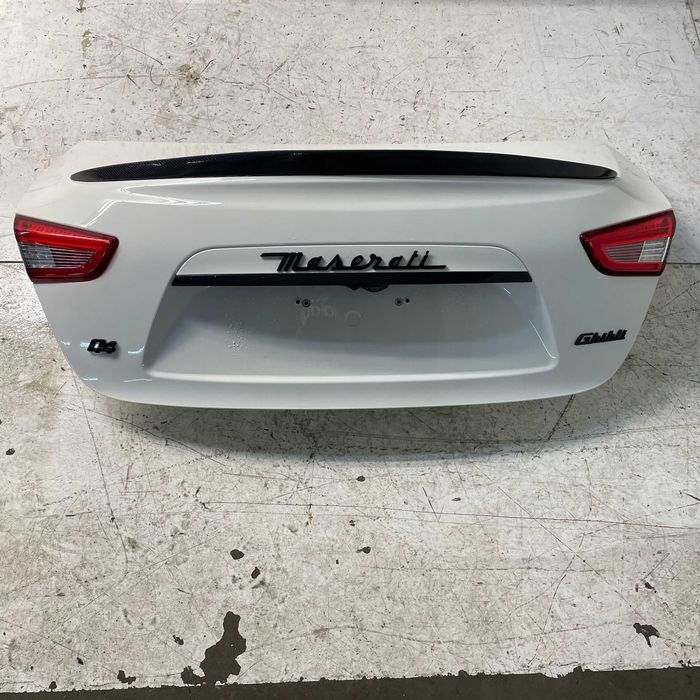 Maserati Ghibli крышка багажника кришка