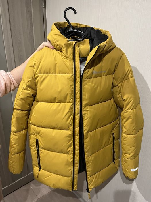 Зимний пуховик монклер