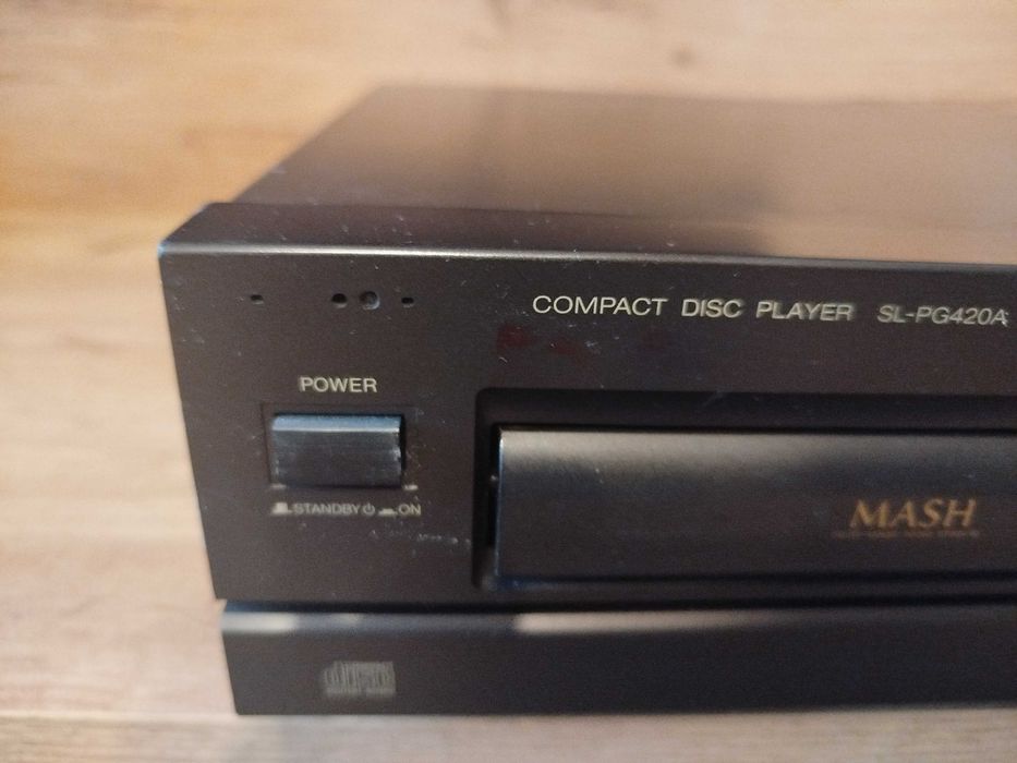 Odtwarzacz CD Technics SL-PG420A