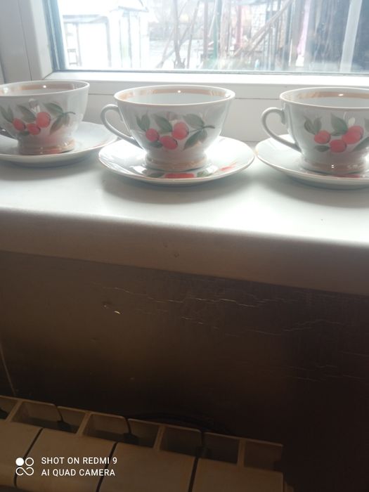 Порцеляновий, фарфоровий чайний сервіз
