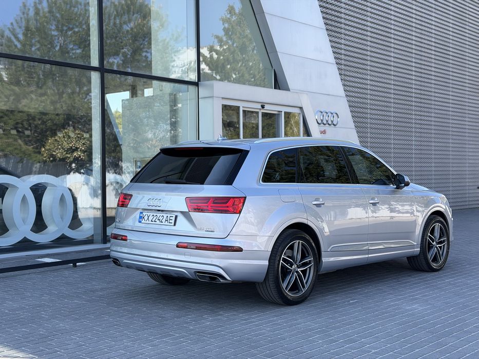 продам Audi q7 Prestige 2017