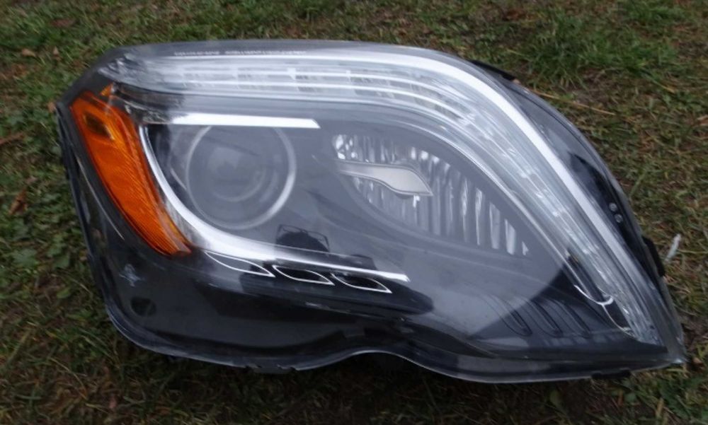 Двері дверь дверка Mercedes EQA GLA 247 H247 W247