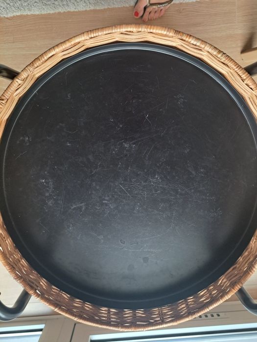 Mesa com rodas e arrumação,  ikea LUBBAN